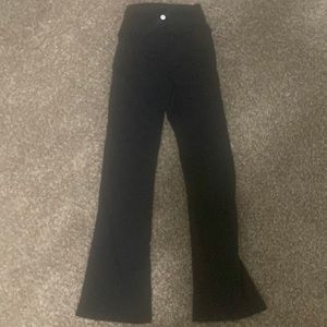 Lulu flared leggings